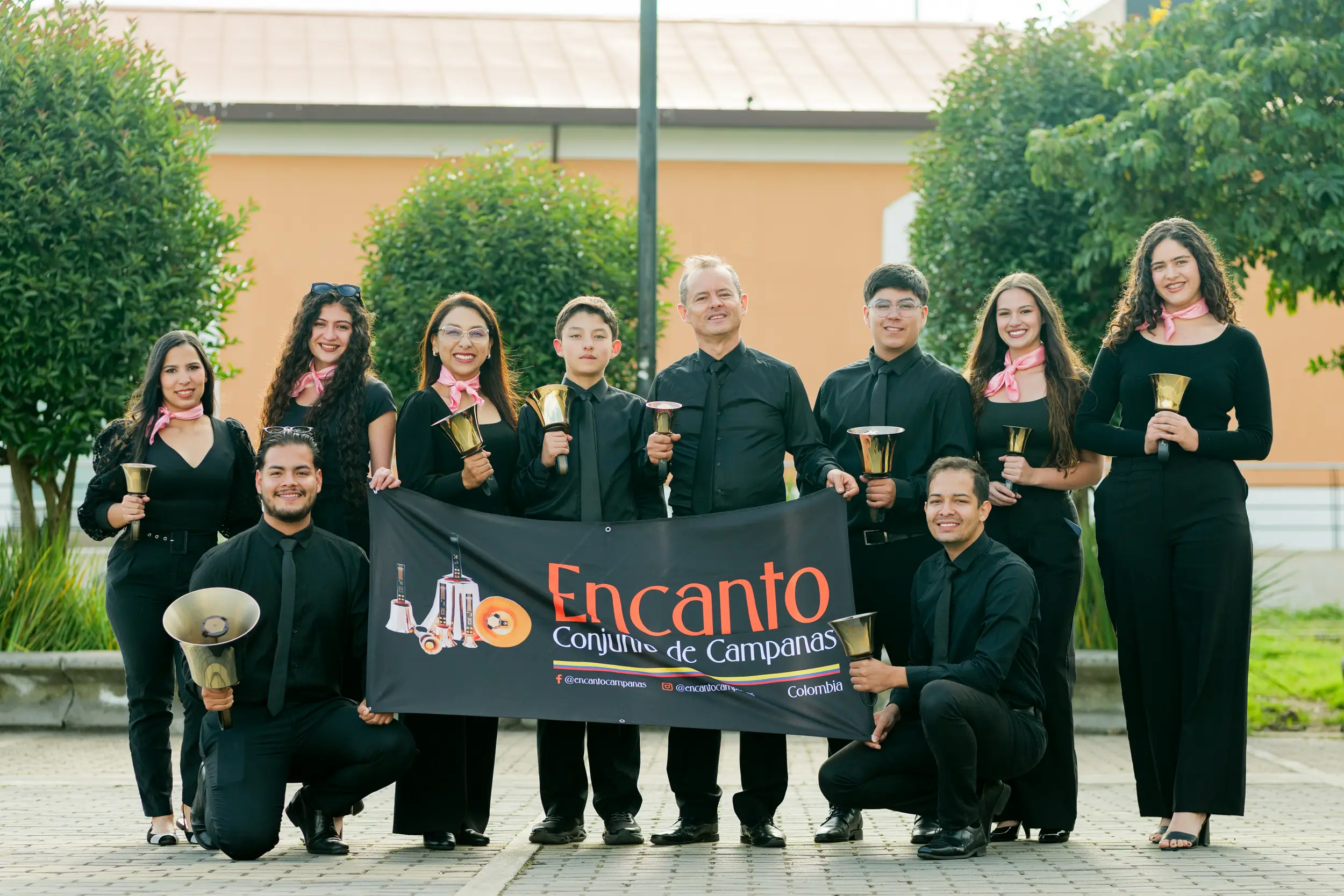 Encanto campanas 2025 (2)